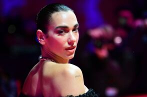 Η Ντούα Λίπα καταγγέλλει ότι η συζήτηση για τα αρχεία Έπσταϊν αγνοεί τα θύματα και «σκεπάζει» την πραγματική φύση των εγκλημάτων σε βάρος ανήλικων κοριτσιών