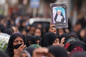 Ο ΟΗΕ ξεκινά έρευνα για το πλήγμα σε σχολείο στο Ιράν με 168 νεκρά παιδιά, εν μέσω αναφορών για πιθανή εμπλοκή των ΗΠΑ στην πολύνεκρη επίθεση.