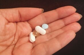 Πότε είναι απαραίτητες οι βιταμίνες: Οι κίνδυνοι από την υπερβολική λήψη