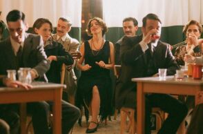 «Astoria» στο Παλλάς: Μια ιστορία έρωτα, επιβίωσης και σκληρής ξενιτιάς