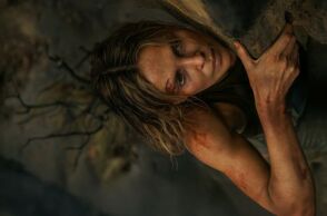 Το Netflix παρουσίασε το τρέιλερ του «Apex» με τη Σαρλίζ Θερόν - Ένα σκληρό θρίλερ επιβίωσης στην Αυστραλία που κάνει πρεμιέρα στην πλατφόρμα στις 24/4