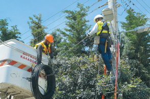 ΔΕΗ Fiber: Τοποθέτηση εναέριας οπτικής ίνας