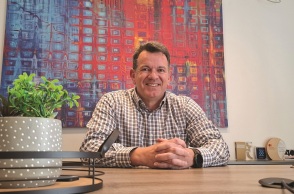 Στο μυαλό του Θάνου Παπαδημητρίου: Ένας παλιός «κατσαβιδάκιας» στο τιμόνι της ελληνικής τεχνητής νοημοσύνης  