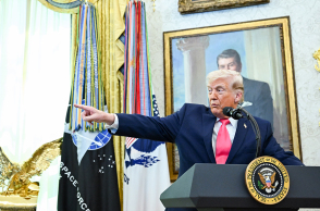 Τραμπ: Η λογοκρισία και τα τσιγαρόχαρτα του Μουσολίνι