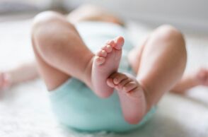 Βρέφος με εγκαύματα στην Πάτρα: Σοκάρουν οι λεπτομέρειες για τα σημάδια που βρέθηκαν στο σώμα του