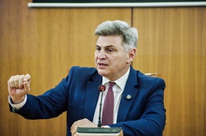 Νικόλας Φαραντούρης