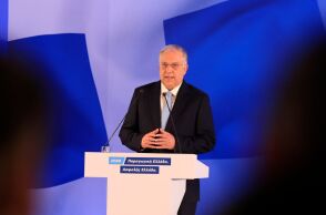 Ο Τάκης Θεοδωρικάκος προανήγγειλε διατήρηση του πλαφόν στα τρόφιμα, εντατικούς ελέγχους στην αγορά και παρεμβάσεις για την ανάσχεση της ακρίβειας στα καύσιμα