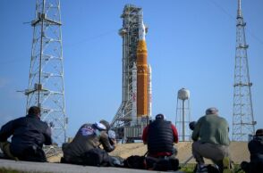 Η NASA ξεκίνησε την αντίστροφη μέτρηση για την αποστολή Artemis II - Τέσσερις αστροναύτες θα ταξιδέψουν γύρω από τη Σελήνη, με εκτόξευση στις 1-2 Απριλίου.