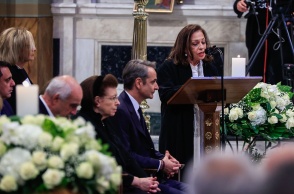 Χάρις Αλεξίου