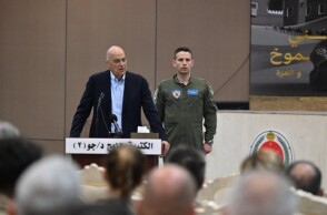 Επίσκεψη Νίκου Δένδια στην ελληνική στρατιωτική δύναμη στη Σαουδική Αραβία