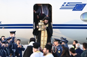 Στιγμιότυπο από τη μεταφορά του Αγίου Φωτός