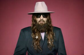 Release Athens x SNF Nostos 2026: Ο Sébastien Tellier στο πλευρό του Ζαν-Μισέλ Ζαρ