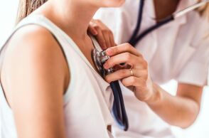 Έρευνα της ΕΛΣΤΑΤ δείχνει ότι το 24% του πληθυσμού πάσχει από χρόνια νοσήματα, ενώ ένας στους δύο άνδρες είναι υπέρβαρος - Αγκάθι το κόστος περίθαλψης.