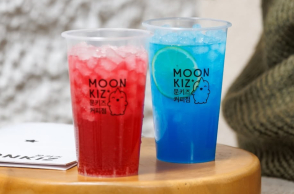 Moonkiz στο Θησείο 