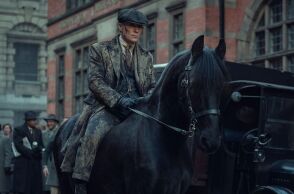 Η πραγματική ιστορία πίσω από τους Peaky Blinders: Οι συμμορίες του Μπέρμιγχαμ, η οικογένεια των Σέλμπι και η ιστορική αλήθεια.