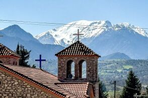 Άστατος ο καιρός το Μεγάλο Σάββατο με βροχές στα βόρεια, ανατολικά και την Κρήτη - Λίγα χιόνια στα ορεινά και θερμοκρασίες έως 20 βαθμούς Κελσίου.
