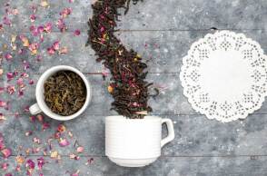 Κούπα με φύλλα τσαγιού