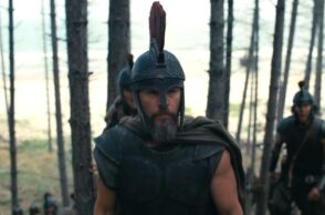 Ο Κρίστοφερ Νόλαν αποκάλυψε εκτεταμένο υλικό από την επερχόμενη ταινία Οδύσσεια, με επίκεντρο τη θεαματική σκηνή του Δούρειου Ίππου 