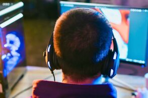 Fake news, deepfakes και γενιά Α: Η μάχη για την αλήθεια αρχίζει από την παιδική ηλικία