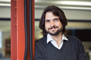 Ο Henry Shevlin στη DeepMind