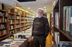 Τα 90.000 βιβλία που ψάχνουν χώρο: Η έκκληση του Παλαιοβιβλιοπωλείου των Αστέγων