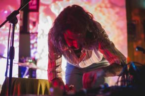 Acid Plato: Ένας progressive ψυχεδελικός Προμηθέας Δεσμώτης