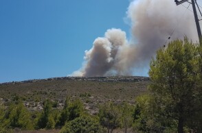 Φωτιά τώρα στη Λαυρεωτική