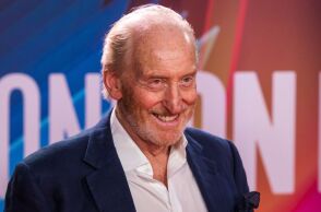 Ο Τσαρλς Ντανς ενδέχεται να ενταχθεί στο καστ του «The Batman Part II» - Η ταινία με Ρόμπερτ Πάτινσον και Σεμπάστιαν Σταν αναμένεται τον Οκτώβριο του 2027.