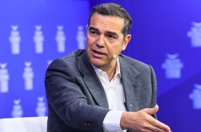 Τσίπρας ή τανκς