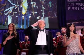 Παγκόσμιοι ηγέτες καταδικάζουν τους πυροβολισμούς στο δείπνο ανταποκριτών του Λευκού Οίκου - Ο Ντόναλντ Τραμπ και οι παρευρισκόμενοι είναι ασφαλείς