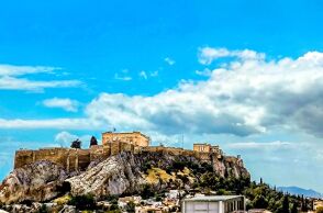 Ανοιξιάτικος καιρός σήμερα με θερμοκρασίες έως 27°C - Προβλέπονται τοπικές βροχές στα ορεινά ηπειρωτικά και άνεμοι έως 7 μποφόρ στα ανατολικά πελάγη.