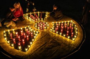 Μαρτυρία νοσηλεύτριας για το Τσερνόμπιλ περιγράφει το «πορφυρό» πρόσωπο των θυμάτων, ένα σημάδι μαζικής κυτταρικής καταστροφής από τη φονική ραδιενέργεια.