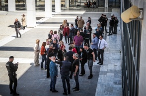 Πυροβολισμοί στη Λουκάρεως: «Δεν υπάρχει έλεγχος μετάλλων, ούτε αστυνομία υπήρχε εκείνη την ώρα»