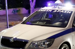 Εξαρθρώθηκε σπείρα που διέπραττε διαρρήξεις σε πολυτελείς κατοικίες στα νότια προάστια - Ταυτοποιήθηκαν 8 κλοπές σε Άλιμο, Γλυφάδα, Βούλα και Βάρκιζα.