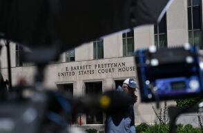 ΗΠΑ: Ο 31χρονος Κόουλ Τόμας Άλεν δήλωσε αθώος για την επίθεση στο δείπνο των ανταποκριτών στον Λευκό Οίκο και την απόπειρα δολοφονίας του Ντόναλντ Τραμπ.