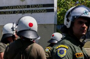ΑΠΘ: Αντιεξουσιαστές επιτέθηκαν με ρόπαλα σε φοιτητές - 6 τραυματίες