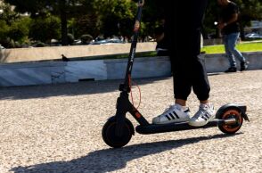 Καλαμάτα: Γυναίκα παρασύρθηκε από ηλεκτρικό πατίνι που οδηγούσαν ανήλικοι