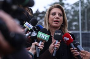 Καρυστιανού και Αυγερινός κατέθεσαν μήνυση κατά Καραχάλιου για συκοφαντική δυσφήμιση, μετά τους ισχυρισμούς του περί «εντολής από τη Μόσχα» για ίδρυση κόμματος.