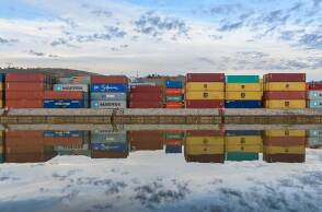 Λιμάνι με containers