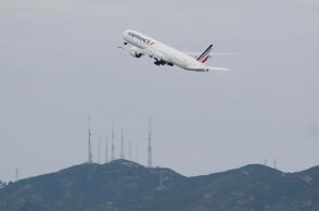Πτήση προς το Ντιτρόιτ άλλαξε πορεία για Μόντρεαλ, όταν διαπιστώθηκε ότι επέβαινε ταξιδιώτης από το Κονγκό, εν μέσω έξαρσης του ιού Έμπολα στην Αφρική