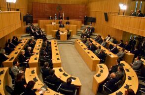Σκάνδαλα, κάλπες και θεσμοί: Λίγο πριν από τις κυπριακές εκλογές
