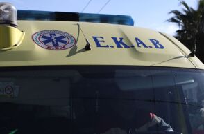 Νέο Φάληρο: Ηλικιωμένη έπεσε από μπαλκόνι τρίτου ορόφου ενώ έκανε δουλειές στο σπίτι