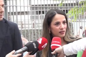 Στο Ειρηνοδικείο Αθηνών βρέθηκαν η Ευλαμπία Ρέβη και ο Γιώργος Κουρδής για την αγωγή που έχουν καταθέσει κατά του ΣΚΑΪ - Τι δήλωσαν οι νομικοί τους εκπρόσωποι.