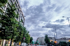 Σύννεφα πάνω από την Αθήνα