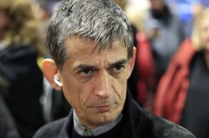 Καρανίκας για κόμμα Τσίπρα: Αντί για rebranding έκανε reunion, μάζεψε όλα τα ρετάλια