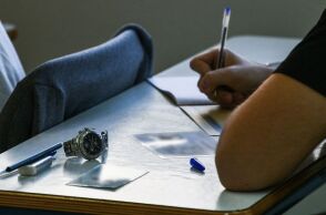 Ξεκινούν οι Πανελλήνιες 2026 για τα ΕΠΑΛ με το μάθημα των Νέων Ελληνικών - Δείτε το αναλυτικό πρόγραμμα, τις ώρες προσέλευσης και τη διάρκεια.