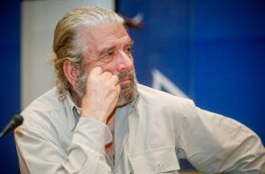 Μενδώνη για Αντωνόπουλο: «Ηθοποιός μεγάλου διαμετρήματος, με έξοχα εκφραστικά μέσα και επιβλητική σκηνική παρουσία»