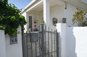 Το σπίτι όπου διαπράχθηκε η διπλή δολοφονία στο Αίγιο