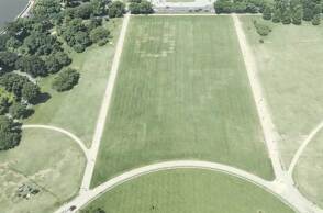 Ο αριθμός «8647» στο γρασίδι του National Mall στην Ουάσινγκτον