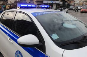 «Οικογενειακό» κύκλωμα ναρκωτικών εξαρθρώθηκε στην Αθήνα: Πρώην ποδοσαφιριστής και αστυνομικοί ήταν μέλη του